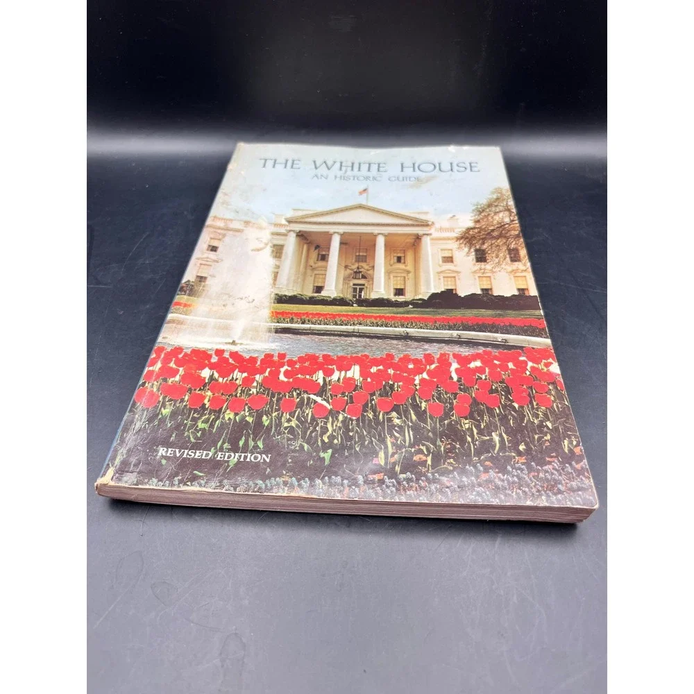 The White House A‎ Historic Guide Rev Ed Book White House Historical Association